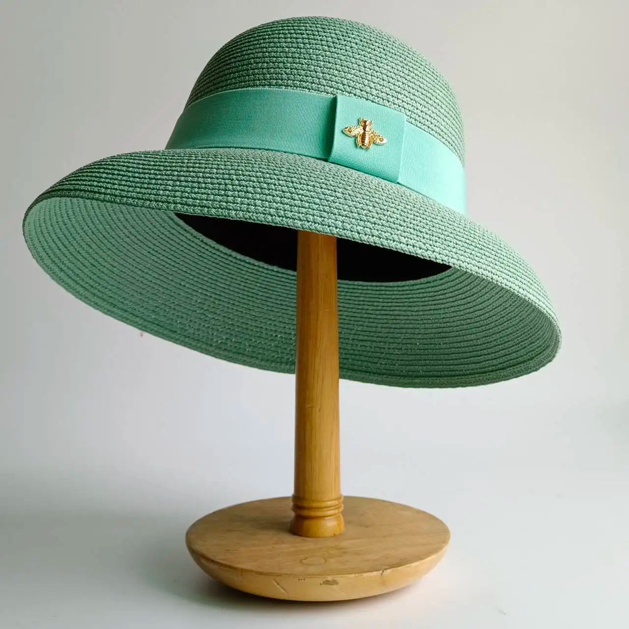 Bow-Tie Straw Sun Hat – Beach Essential