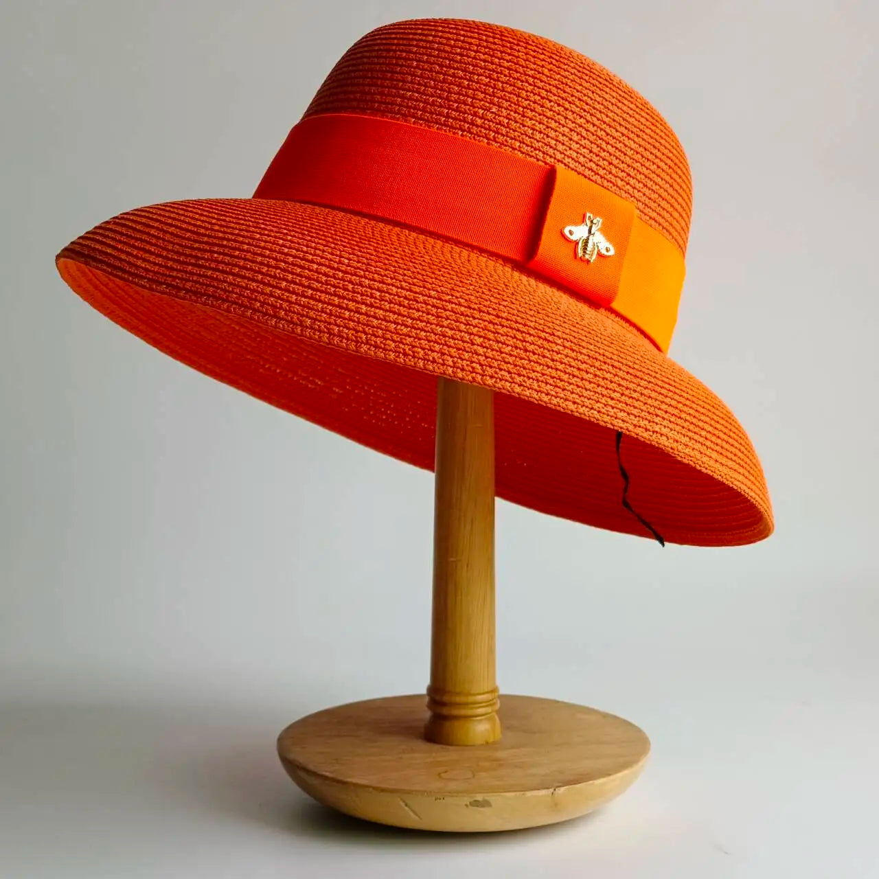 Bow-Tie Straw Sun Hat – Beach Essential