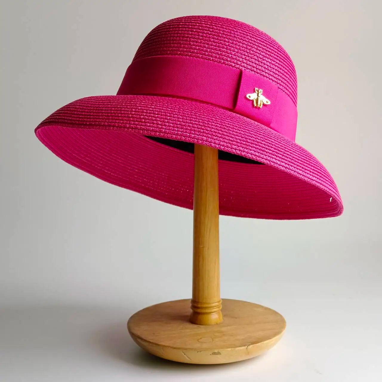 Bow-Tie Straw Sun Hat – Beach Essential