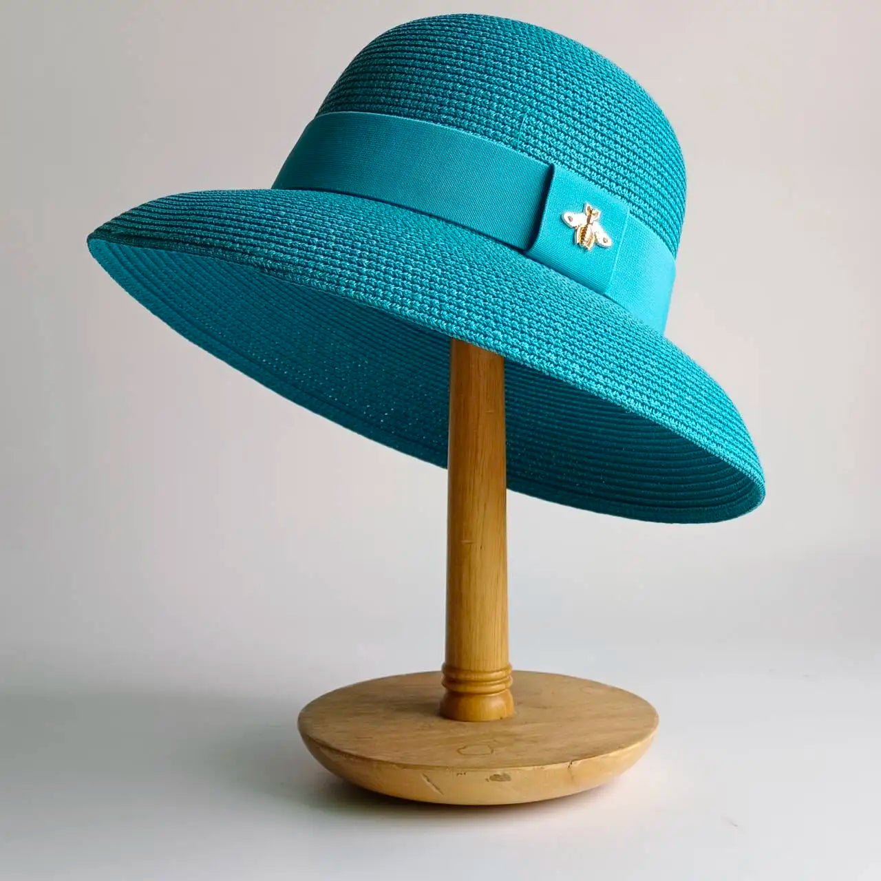 Bow-Tie Straw Sun Hat – Beach Essential